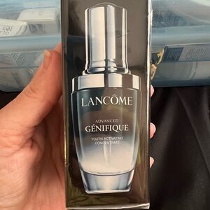 Lancome Advanced Genifique 
Youth Activating Concentrate